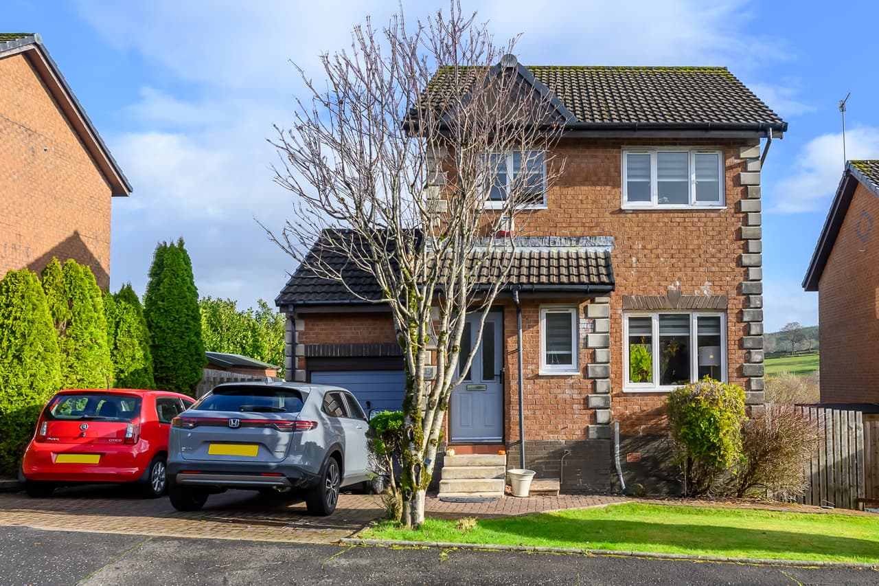 Cullen Crescent, Inverkip, Greenock, Greenock, PA16 0HY