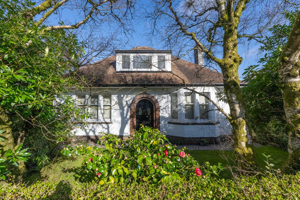 Divert Road, Gourock, Gourock, PA19 1EE