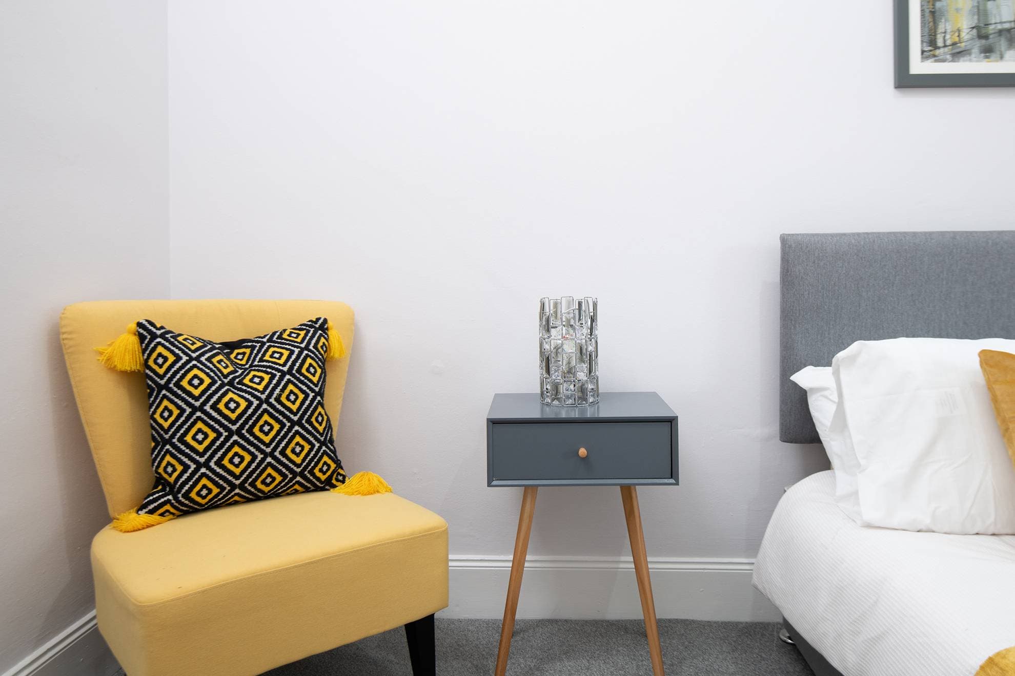 <span style="color:hsl( 35, 28%, 70% );font-size:14px;"><strong>STYLE TO SELL</strong></span><br>Get the best return on your property