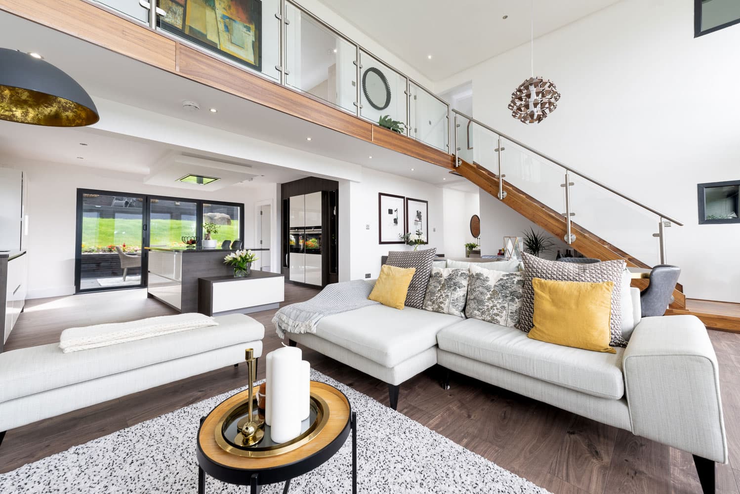 <span style="color:hsl( 35, 28%, 70% );font-size:14px;"><strong>STYLE TO SELL</strong></span><br>McArthur Scott Design