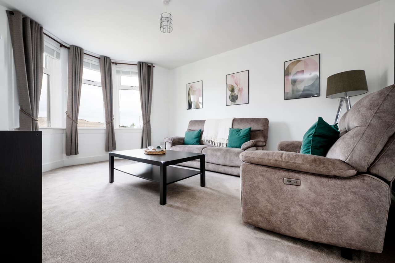 Inverkip Road, Greenock, PA16 9EU