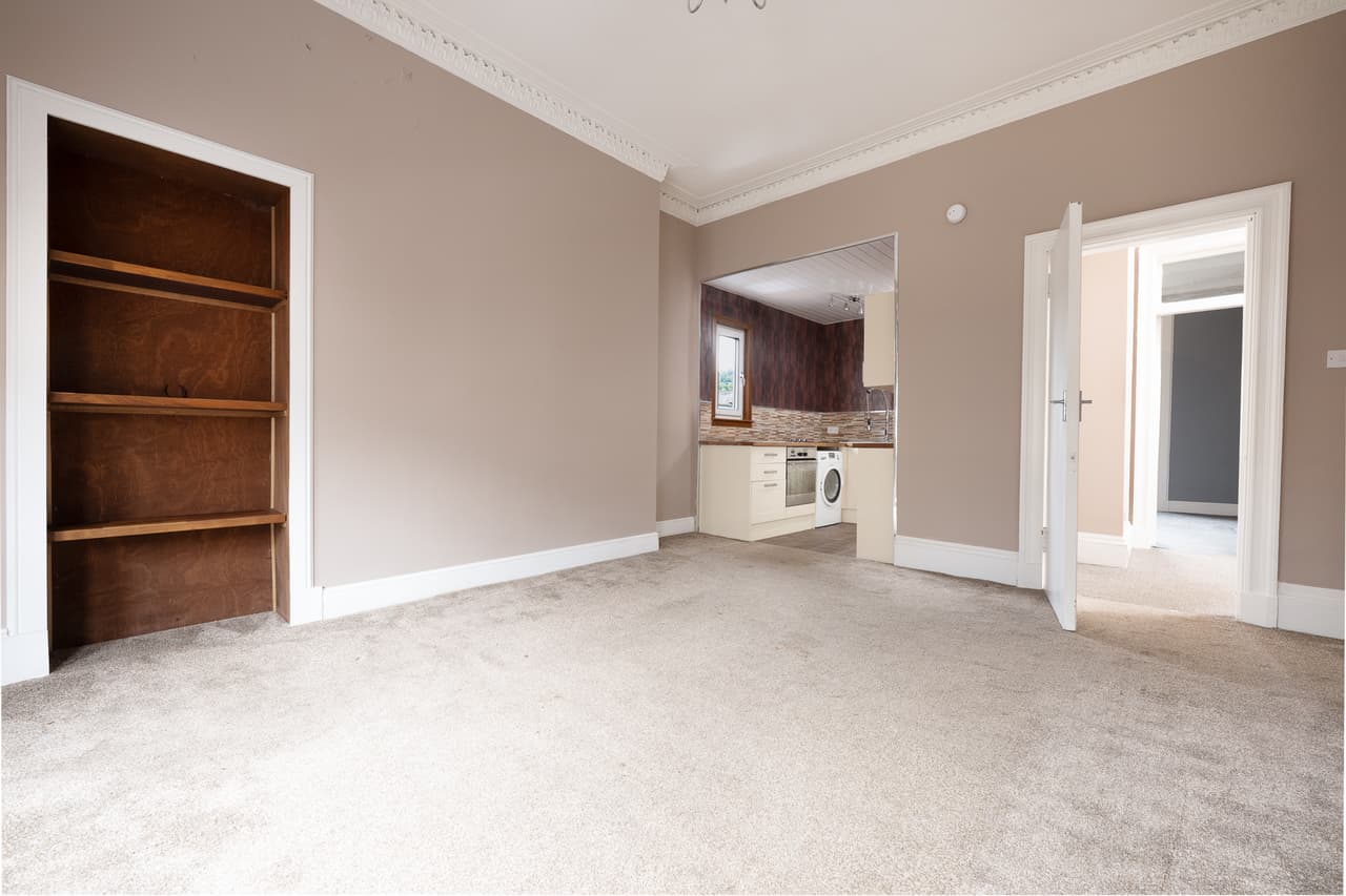 1/2, 4 Hope Street, Greenock, PA15 4AN