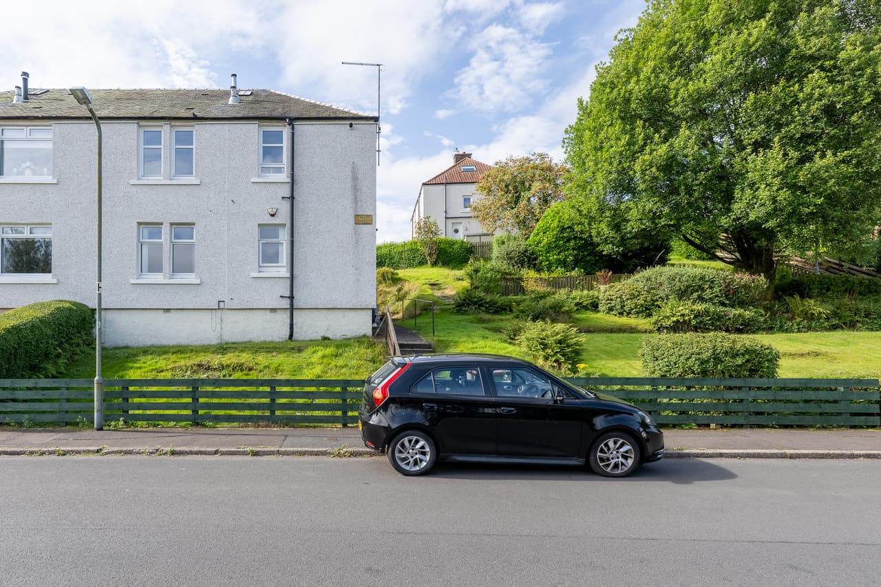 Thom Street, Greenock, PA16 9BT