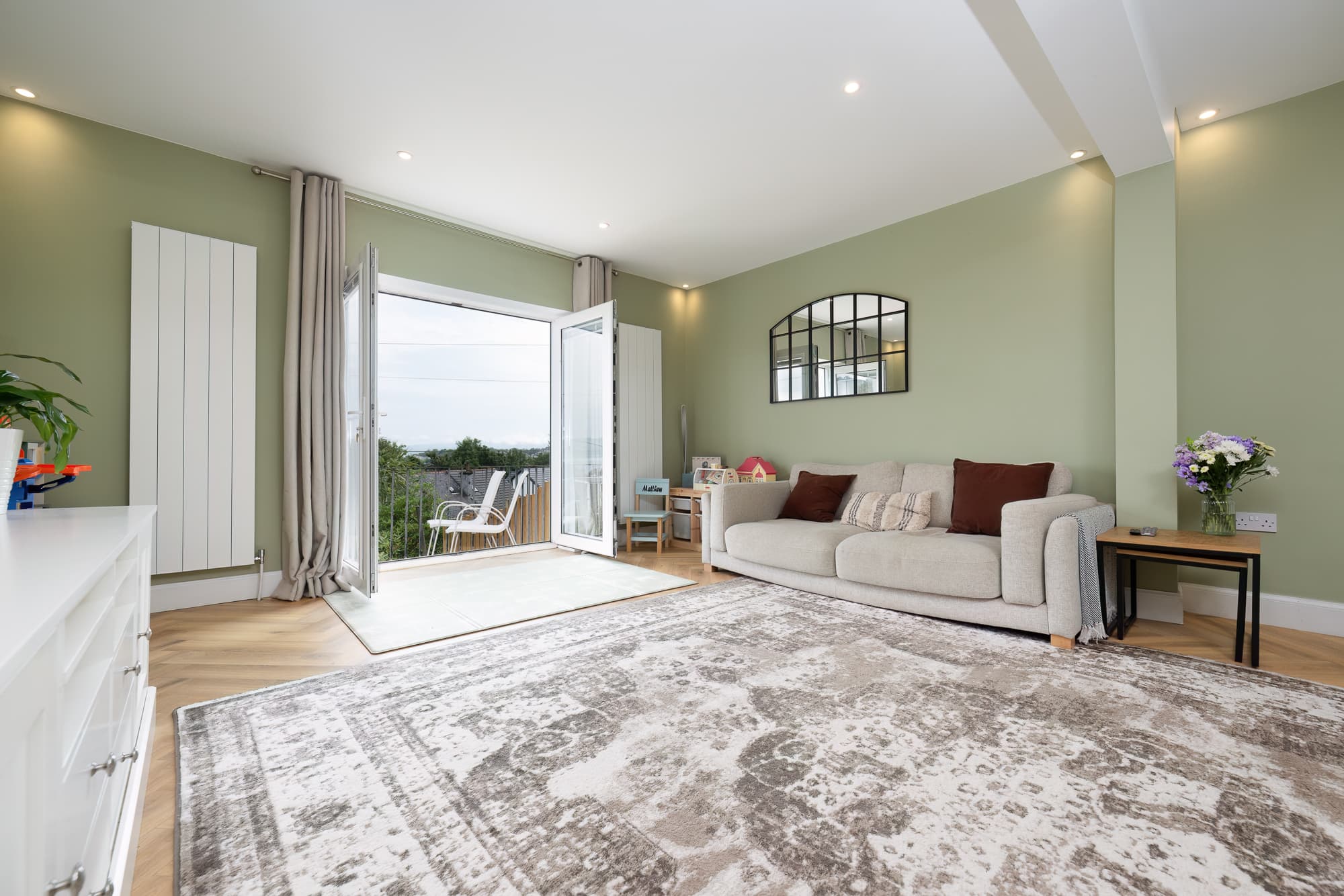 Manor Crescent, Gourock, PA19 1UY